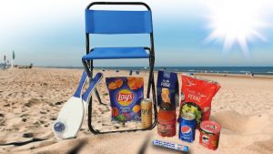 zomerpakket met strandstoel to the beach