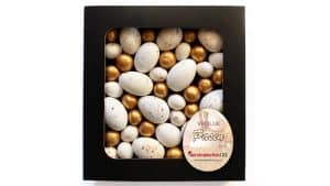 v411 doosje kievit eieren en gouden crunch ballen met eigen sticker